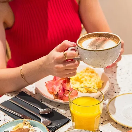 Bo & Mia فندق 3*